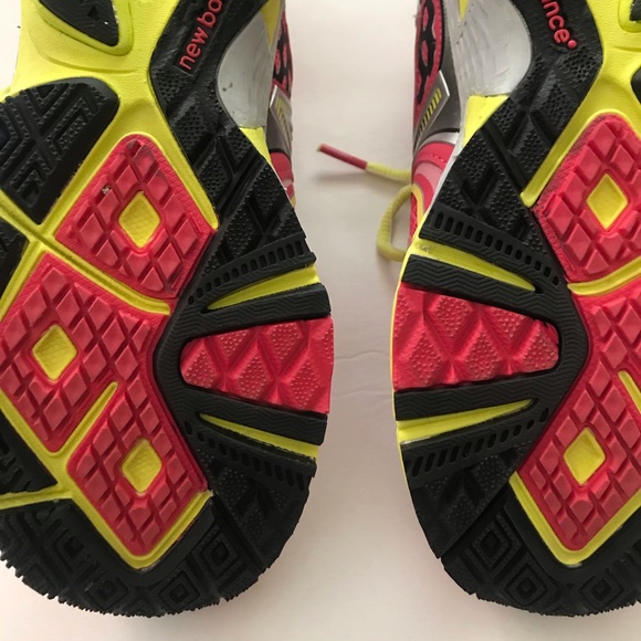 New Balance hot pink sneakers - Picture 5 of 5